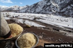 Лапша для лагмана. Иллюстративное фото.