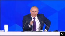 Владимир Путин на пресс-конференции. Москва, 23 декабря 2021 года