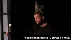 Постановка «Три девицы под окном, маг-король и принц с конем» театра Theatre imenibaleta.