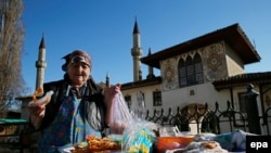 В центре Бахчисарая - города крымских татар.