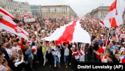 Многотысячная демонстрация в Минске против итогов президентских выборов, победителем которых объявлен Александр Лукашенко. 23 августа 2020 года.