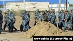 Участники спецоперации в Атырау. Иллюстративное фото.