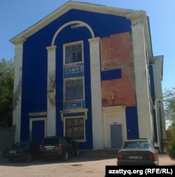 Здание психдиспансера в городе Балхаш в Карагандинской области.